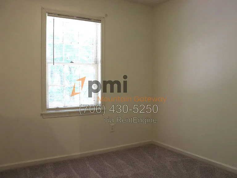 48 Primrose Dr — Photo 12