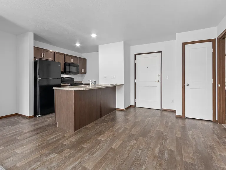 Willows South Commons — Photo 16