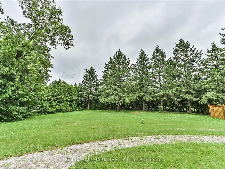 13918 Leslie St E — Photo 3
