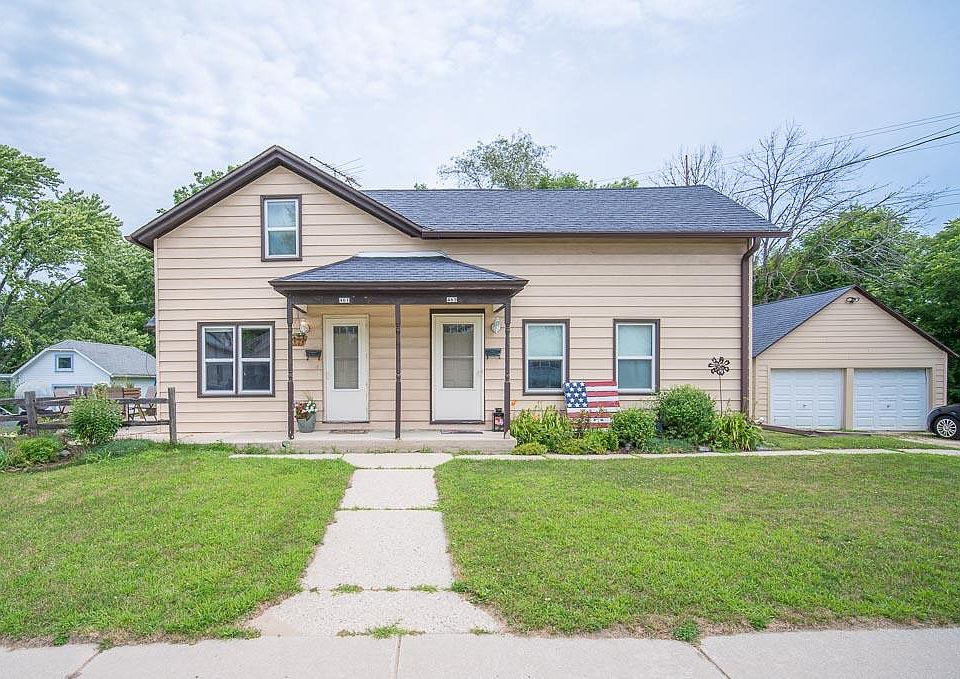1st image of 461 W Kilbourn Ave #463