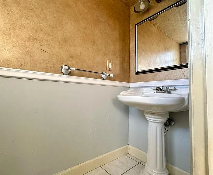 5826 Whiting Ct — Photo 24