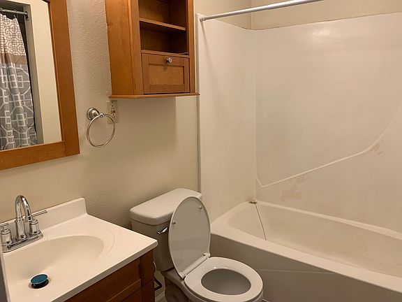 5th image of 5405 Akes Dr