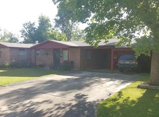 402 S 9th St, Hugo, OK 74743
