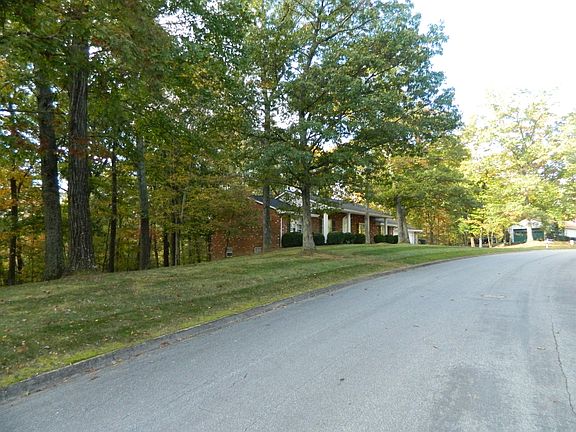 5th image of 5989 Lakemont Dr SW