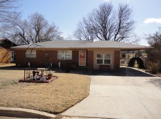 731 E 30th St, Ada, OK 74820