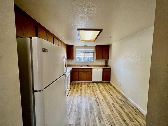 5th image of 1941 Grande Cir APT 4