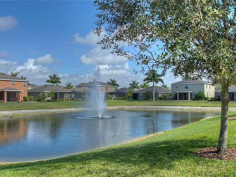 8525 Karpeal Dr — Photo 23