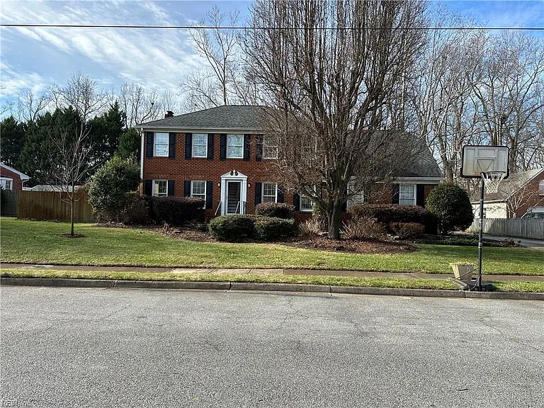 1704 Eagle Hill Dr — Photo 49