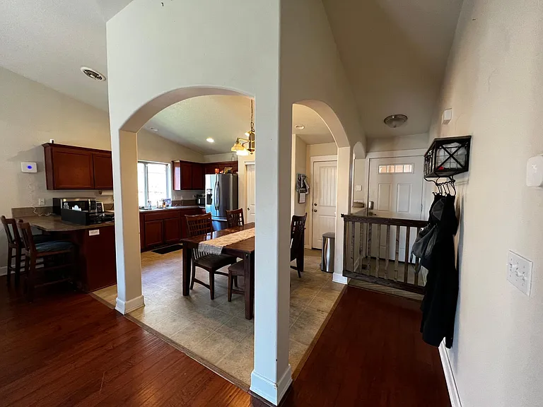 993 SW 25th Ln — Photo 12