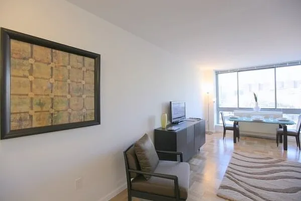 Rented by Bklyn Gold Leasing Office | media 25