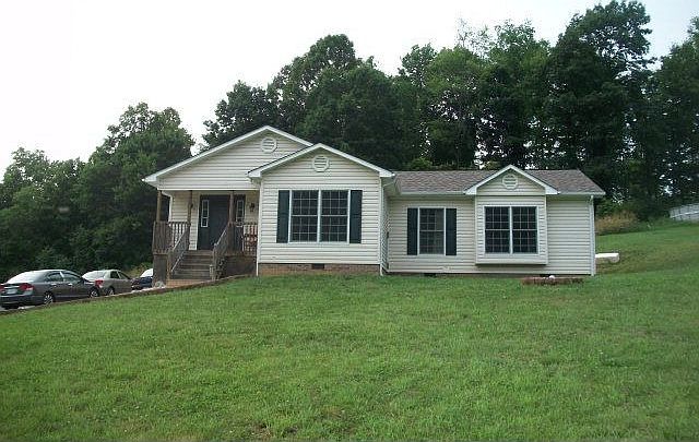 1st image of 653 Willow Springs Dr