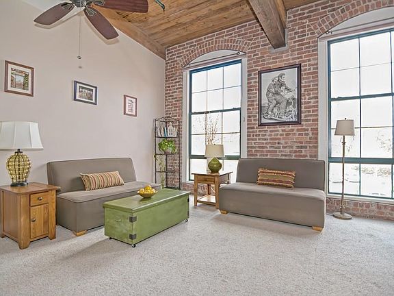 2nd image of 14 Sanford St Unit 31