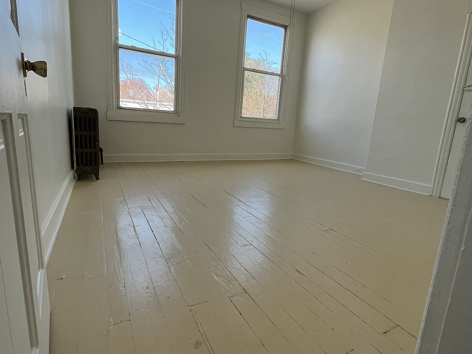 4 bed, 1400 sqft, $585 — Photo 3