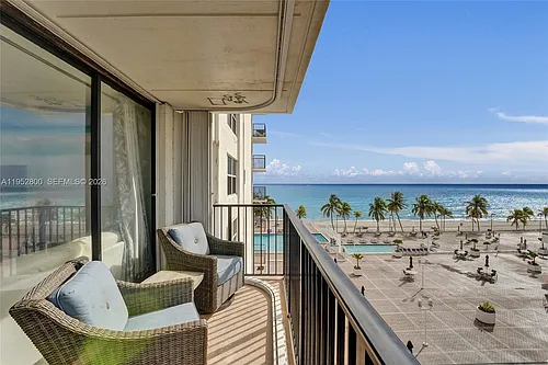 2201 S Ocean Dr #608 Photo 1