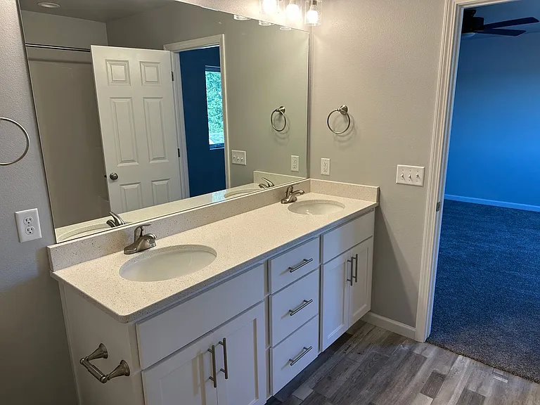 102 Marshall Loop — Photo 14
