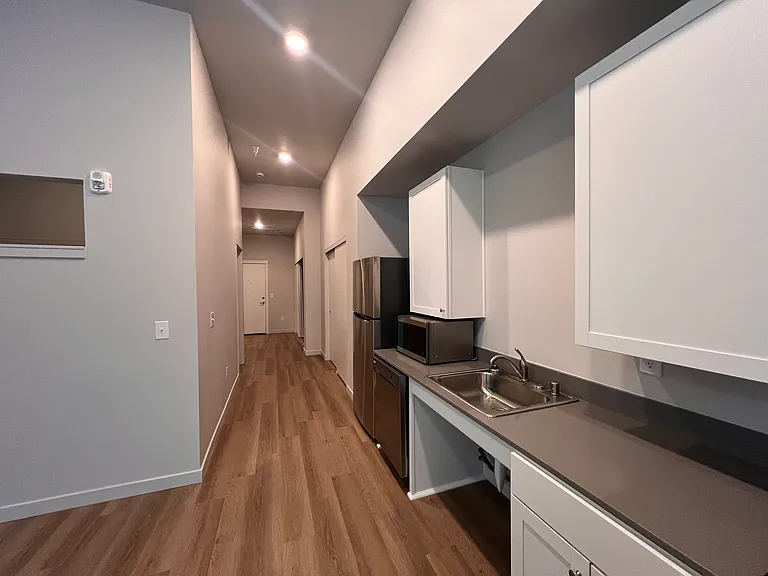 Allegro Pointe Apartments — Photo 12