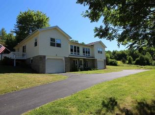 21 Muriel Dr, Troy, NY 12180