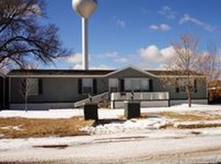 510 4th St, Farwell, TX 79325