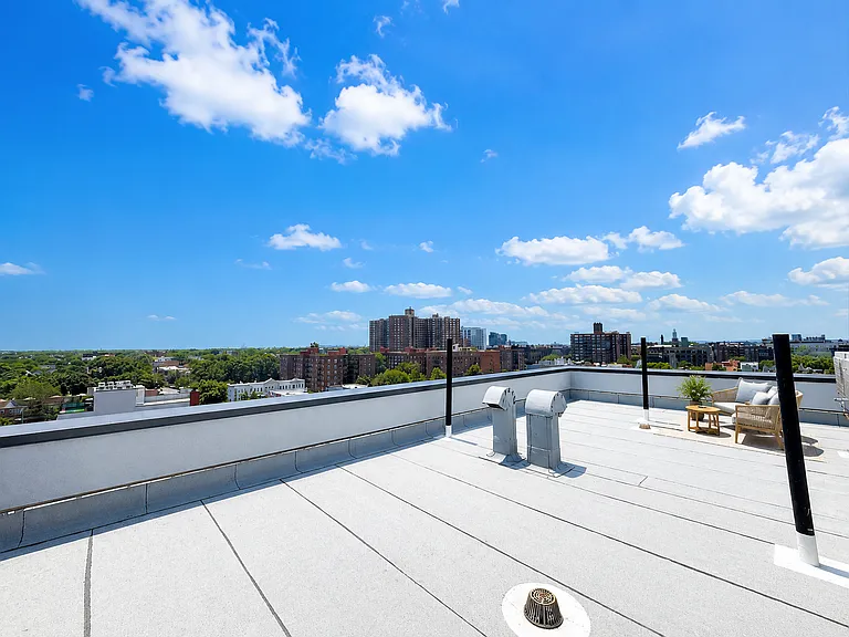 1665 Brooklyn Ave #5B — Photo 6