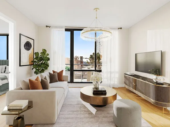 63-36 99th St #8D, Rego Park, NY 11374