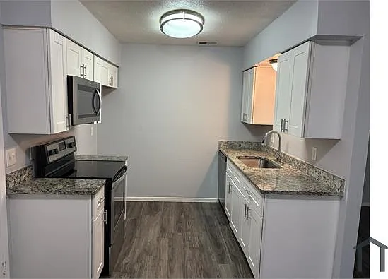 4 bed, 1500 sqft, $2,000 — Photo 2