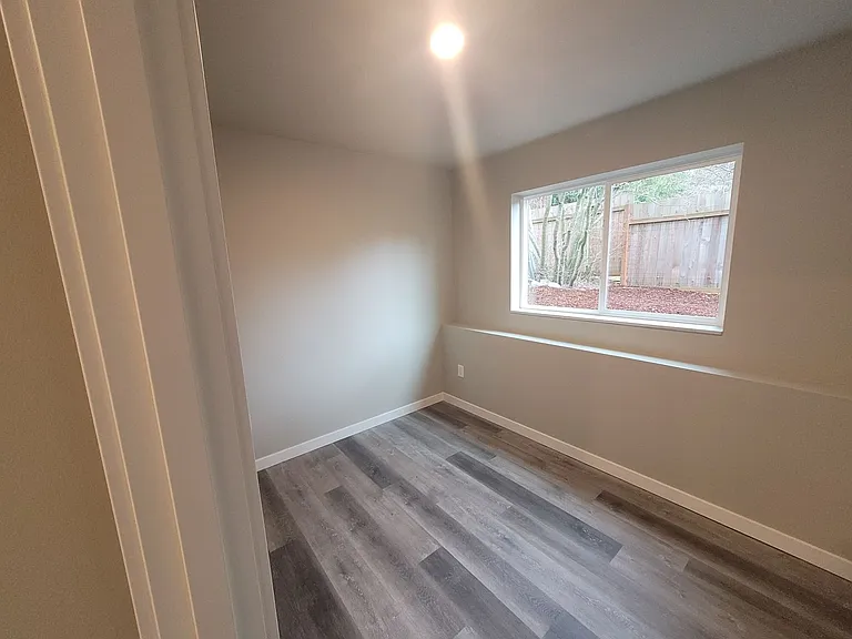 3404 Taylor Ave — Photo 8