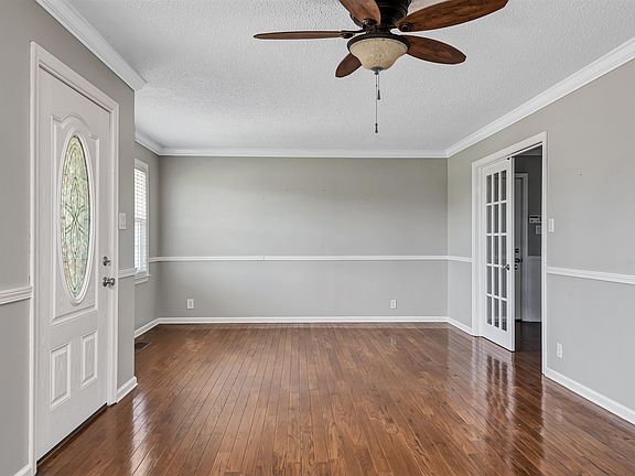 5th image of 104 Mary Lee Dr