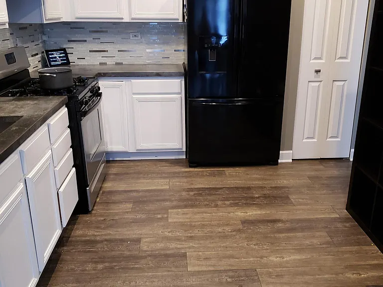 829 Stuarts Dr — Photo 7