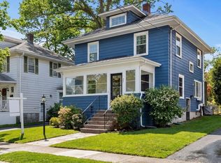 27 Hawthorn Rd, Milton, MA 02186