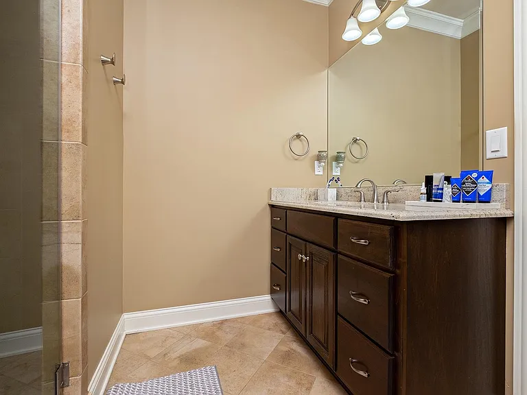 9406 Harlequin St — Photo 37