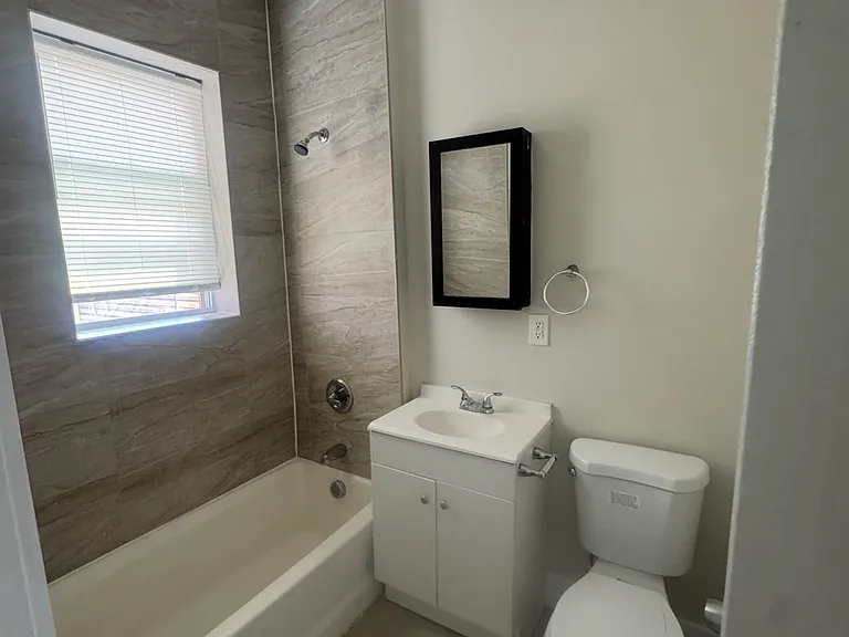 901 Bergen St #3A — Photo 4