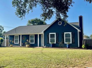 410 E Lawson Ave, Foley, AL 36535