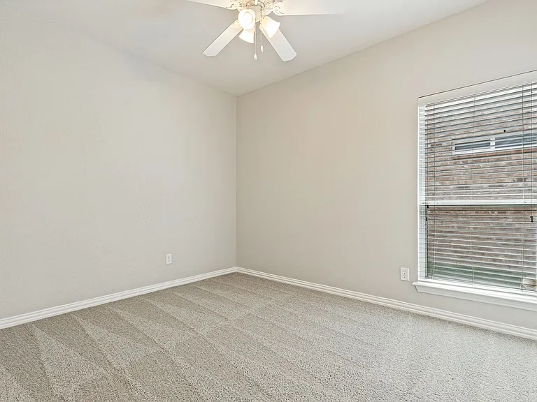 10129 Sanden Dr — Photo 10