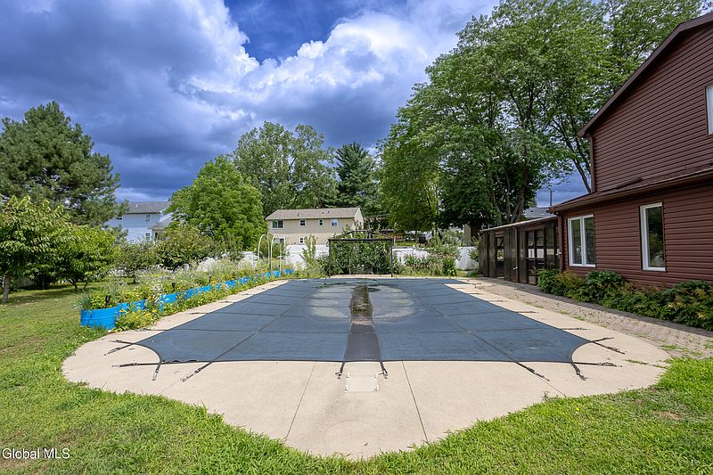5th image of 55 Alpine Drive
