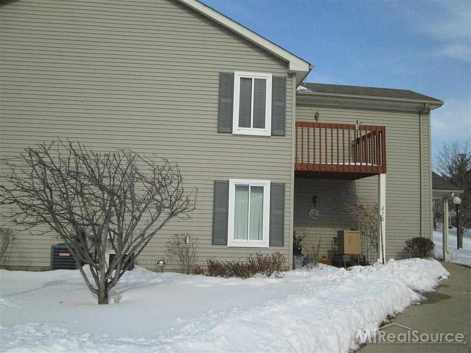 2nd image of 878 Saybrook Dr #1