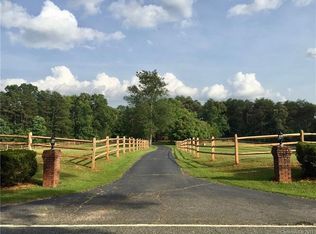 3111 Collinsville Rd, Columbus, NC 28722