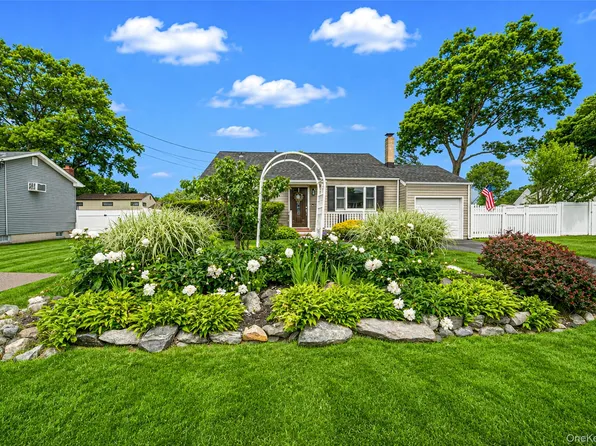 191 Grove Street, Port Jefferson, NY 11776