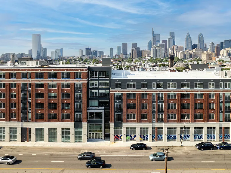 The Howell - 2101 Washington Ave — Photo 8