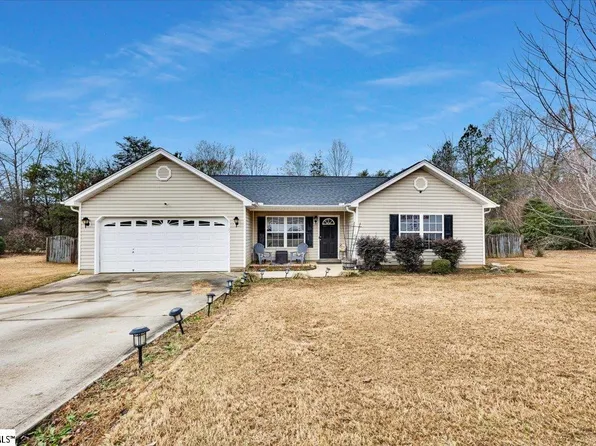 31 Laws Ln, Piedmont, SC 29673