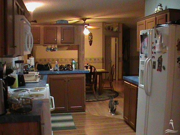 4th image of 1063 Royal Oak Road NW