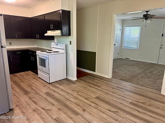 4th image of 1003 Rainwater Lane