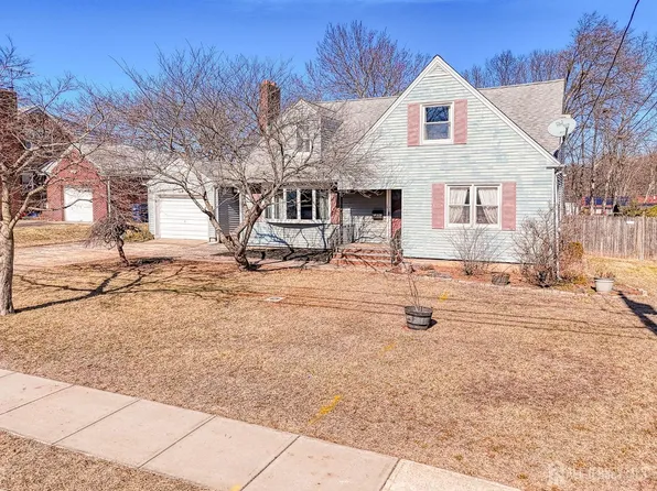 5 Stevens St, North Brunswick, NJ 08902