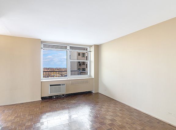 5th image of 4250 N Marine Dr APT 1136