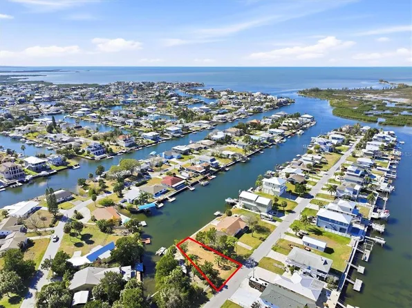 3396 Mangrove Dr #37, Spring Hill, FL 34607