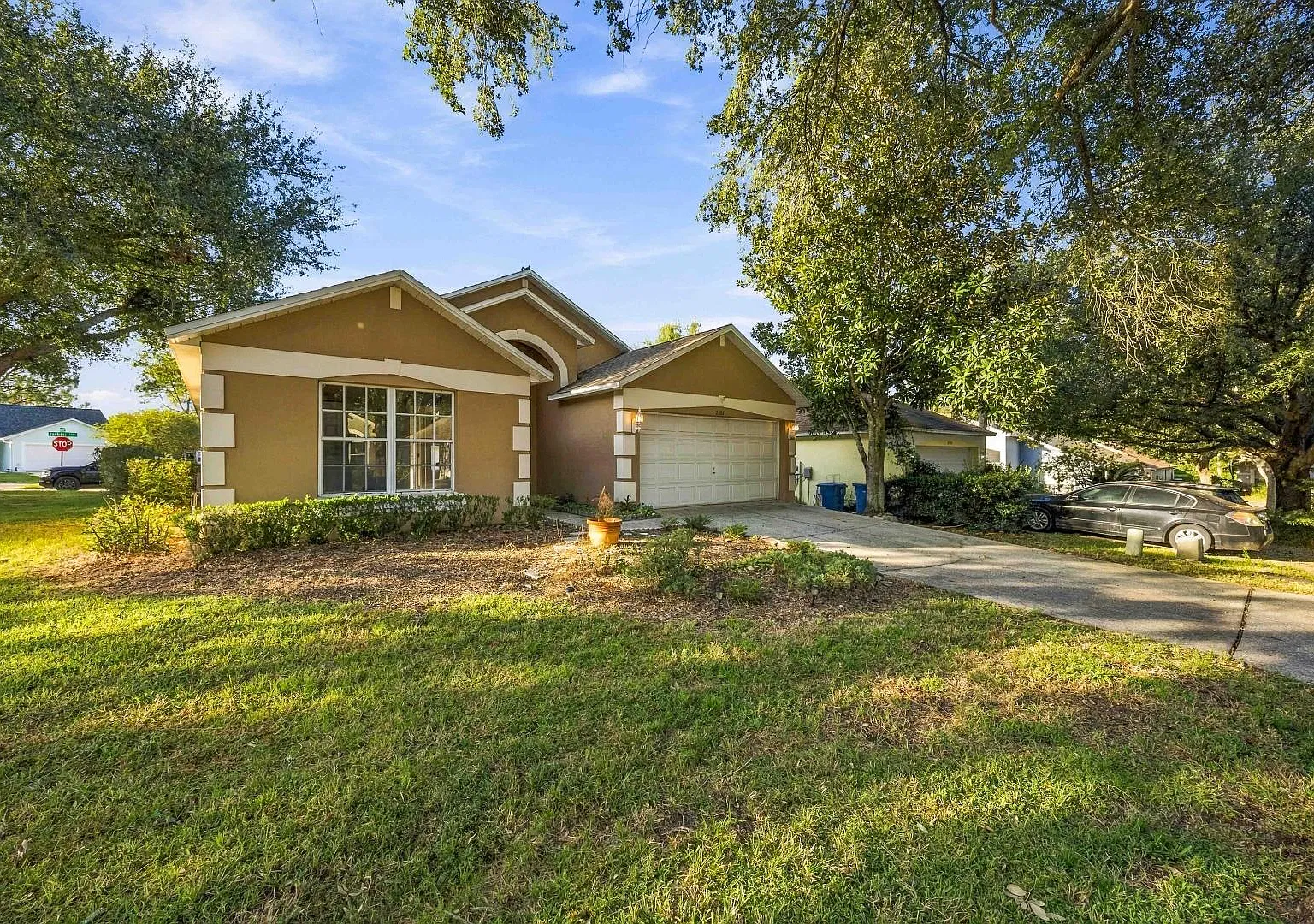 2364 Paulette Dr — Photo 2