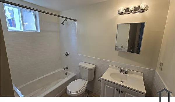 3 bed, 1400 sqft, $3,800 — Photo 2