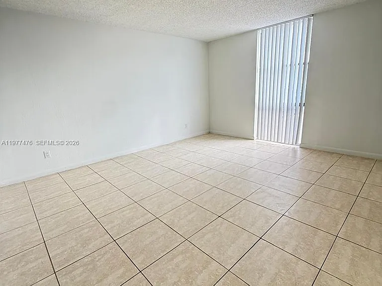 13499 Biscayne Blvd #1114 — Photo 16