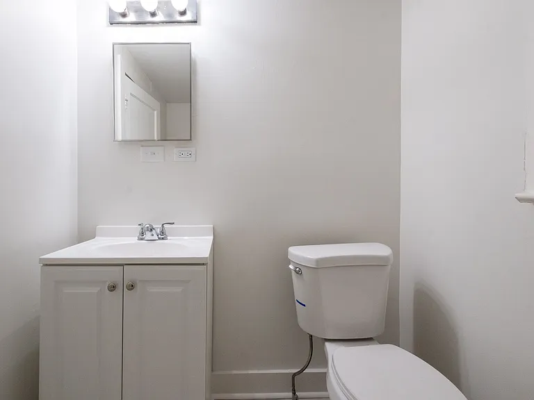3710 W Capitol Ave — Photo 27