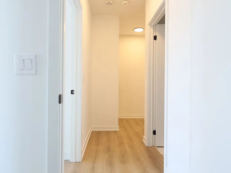 20 Lagerfeld Dr N #B-020 — Photo 15