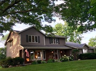 20640 Coventry Dr, Brookfield, WI 53045